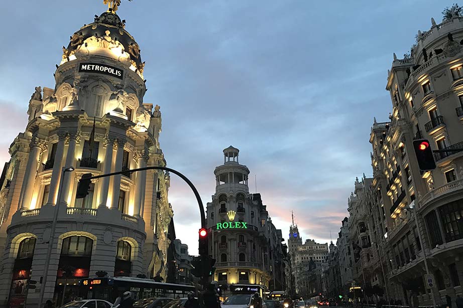 Blick auf die Hauptstraße von Madrid